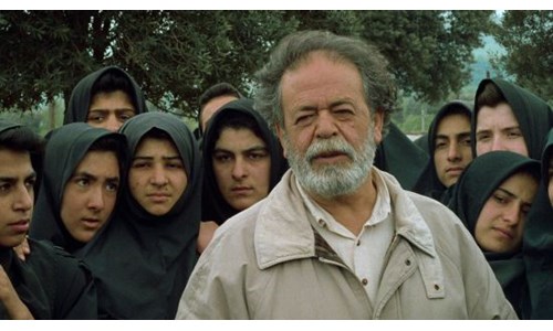 ZEYTİN AĞAÇLARI ALTINDA